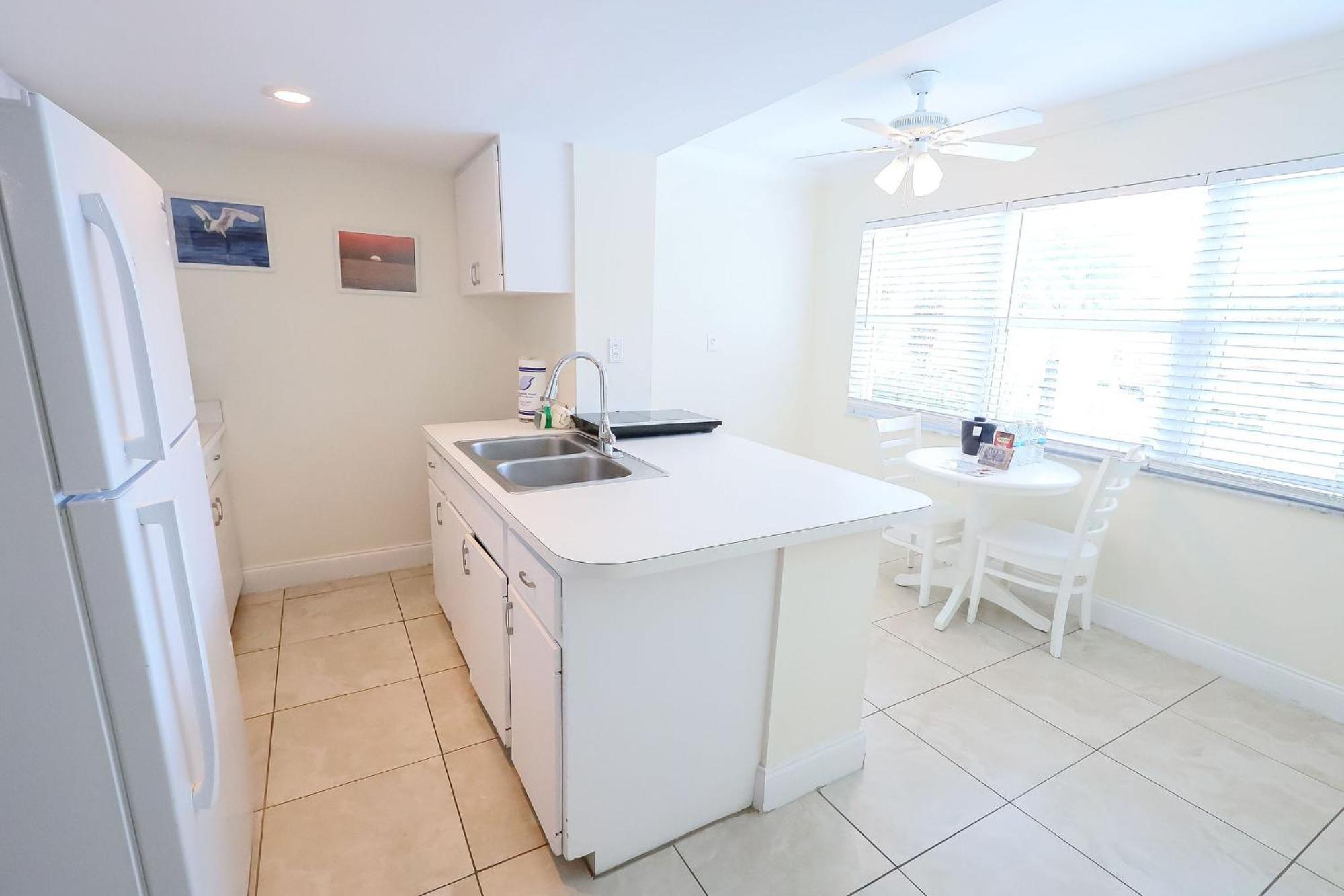 Siesta Key Beach Resort And Suites Sarasota Extérieur photo