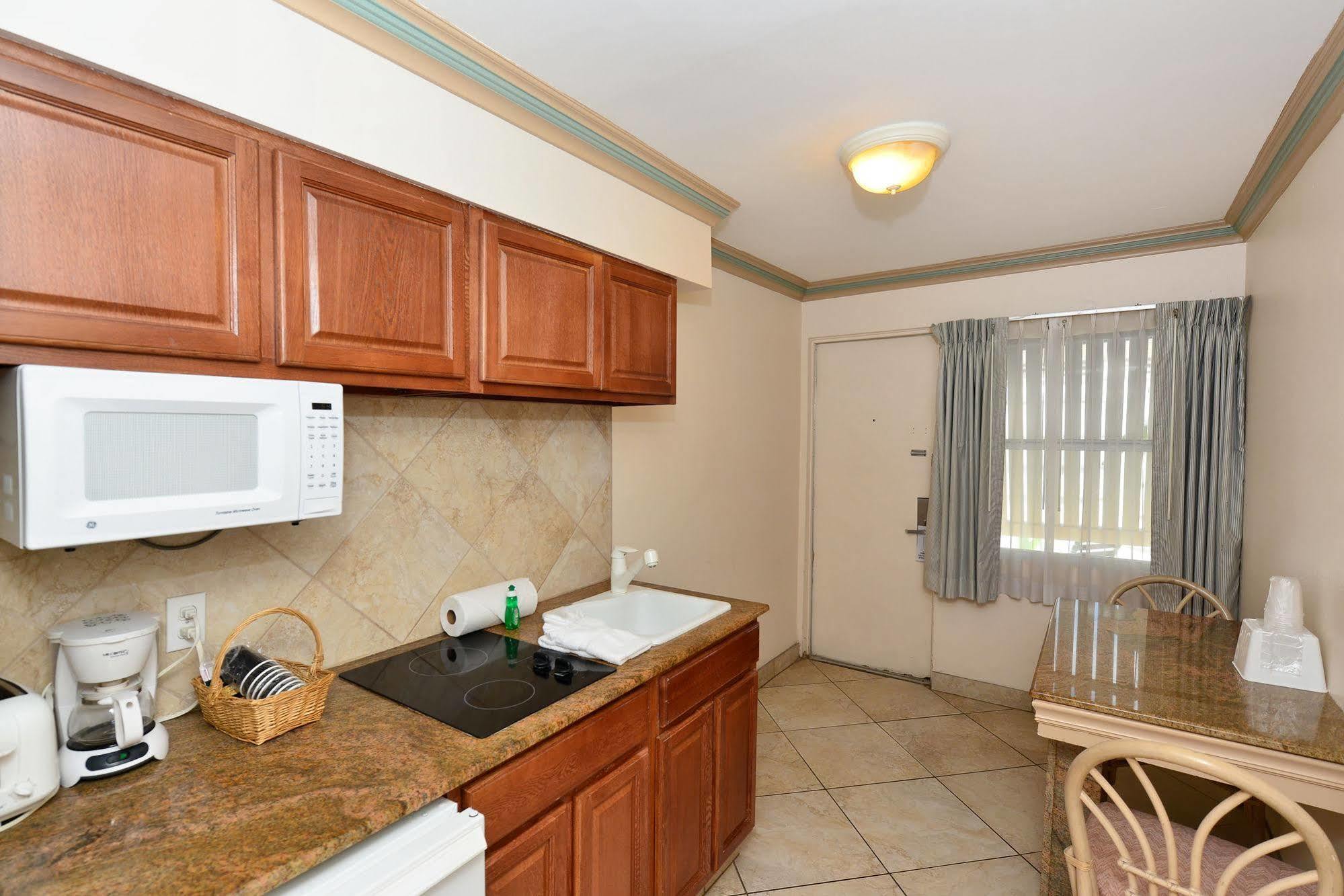 Siesta Key Beach Resort And Suites Sarasota Extérieur photo