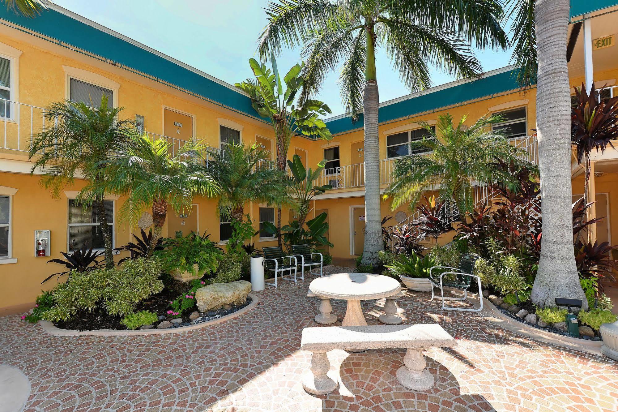 Siesta Key Beach Resort And Suites Sarasota Extérieur photo